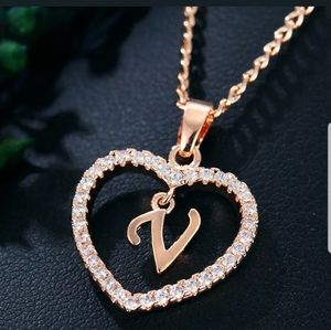 New gorgeous 18k rose gold tone letter V necklace